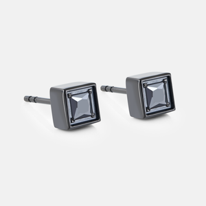 5.5mm Black Stud Earrings